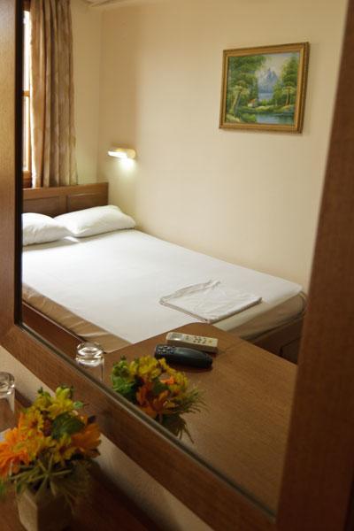 Mango Rooms Rhodes City Buitenkant foto