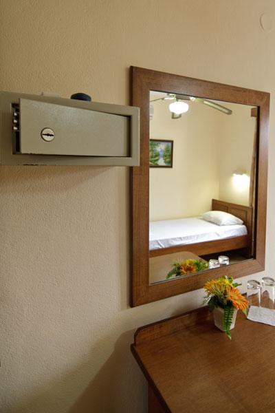 Mango Rooms Rhodes City Buitenkant foto