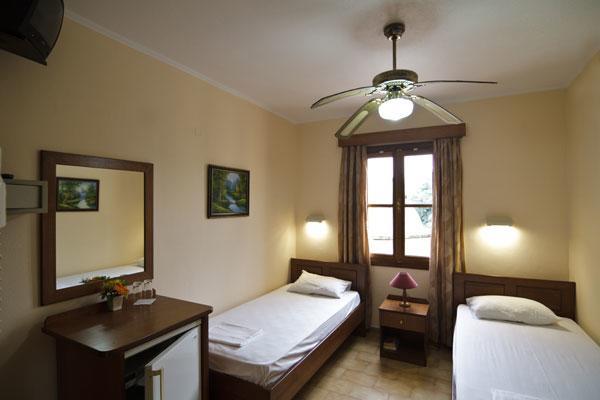 Mango Rooms Rhodes City Buitenkant foto